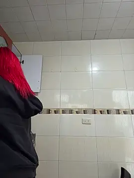 Snapshot of Scarlett_fiire chatting on 11/20/25, 05:23 Scarlett fiire online show from 11/20/25, 05:23