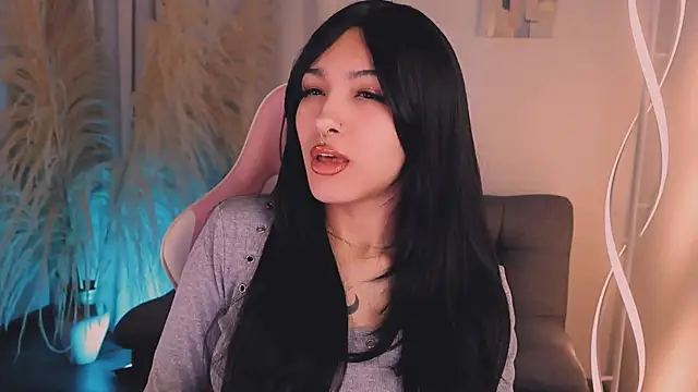 Snapshot of cuteezoe chatting on 11/29/25, 07:00 cuteezoe online show from 11/29/25, 07:00