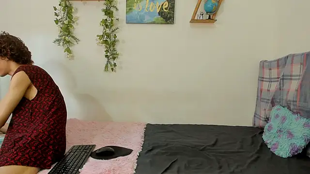 Peterfrost19 online show from 09/19/25, 03:45