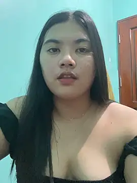 Snapshot of Sweetangelxx19 chatting on 09/23/25, 05:49 Sweetangelxx19 online show from 09/23/25, 05:49