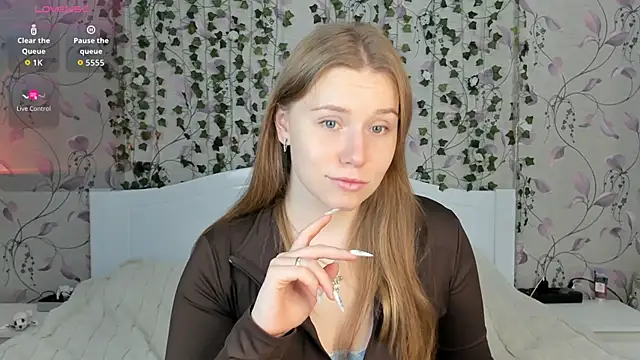  influensii  online show from 10/30/25, 05:20