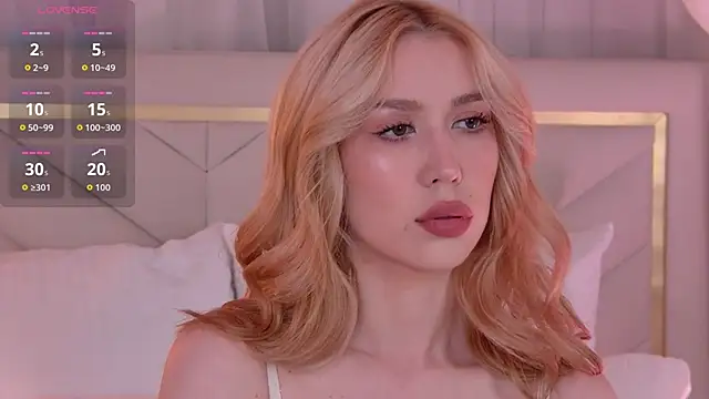 VelvetHell online show from 09/15/25, 03:39