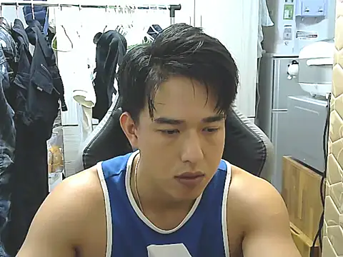 Snapshot of hunterXhan chatting on 09/15/25, 01:44 hunterXhan online show from 09/15/25, 01:44