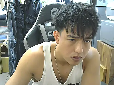 Snapshot of hunterXhan chatting on 09/30/25, 07:24 hunterXhan online show from 09/30/25, 07:24