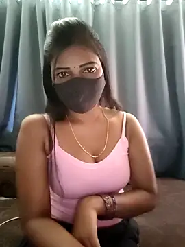 Misss-julli online show from 10/14/25, 05:41