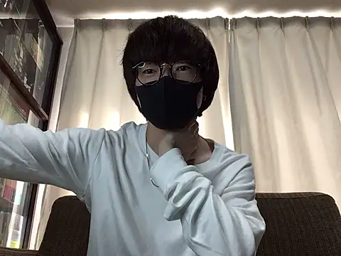 telumiya online show from 10/28/25, 04:05