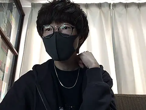 telumiya online show from 11/24/25, 04:34