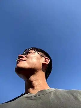 Foxfoxfox4 online show from 11/05/25, 07:30