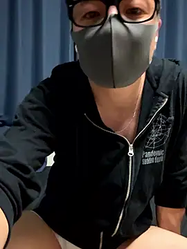 Snapshot of _K_K chatting on 11/16/25, 12:55 K K online show from 11/16/25, 12:55