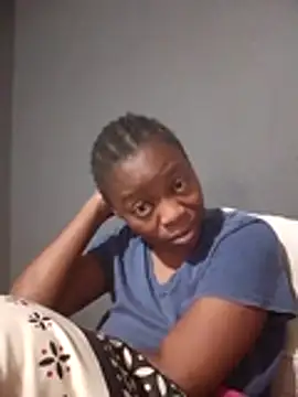 sexyhotchic93 online show from 10/28/25, 07:38