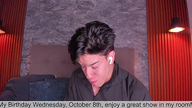 MaxCooper1 online show from 10/07/25, 08:50