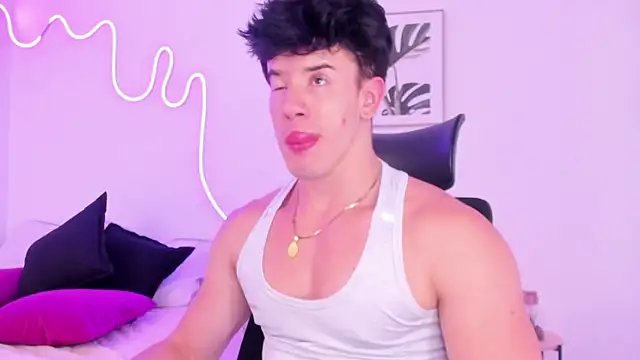 MaxCooper1 online show from 10/10/25, 04:55