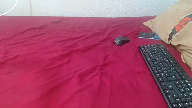 Snapshot of WETPUSSY24XX chatting on 10/24/25, 05:53 WETPUSSY24XX online show from 10/24/25, 05:53