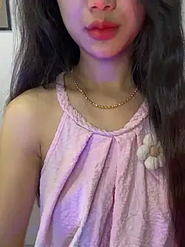 Snapshot of Sexlove_bb chatting on 10/31/25, 06:47 Sexlove bb online show from 10/31/25, 06:47