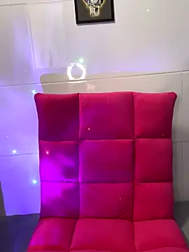 Snapshot of Sexlove_bb chatting on 11/04/25, 03:38 Sexlove bb online show from 11/04/25, 03:38