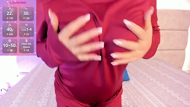  Nadiaa online show from 10/18/25, 07:03