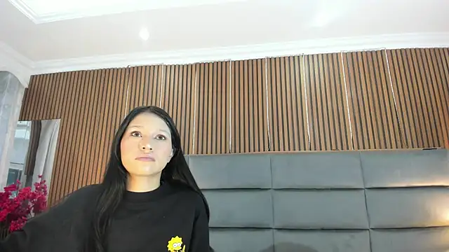Snapshot of Sophie_Calloway chatting on 09/26/25, 01:04 Sophie Calloway online show from 09/26/25, 01:04