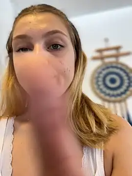 Emaline Fane online show from 10/08/25, 06:55