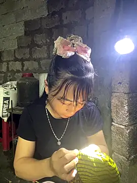 Sunyinn online show from 11/08/25, 02:34