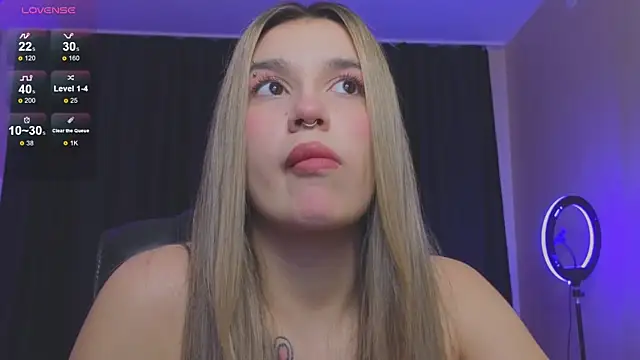 RoxyChill online show from 10/31/25, 08:32