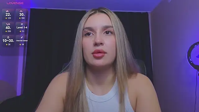 RoxyChill online show from 11/10/25, 09:03