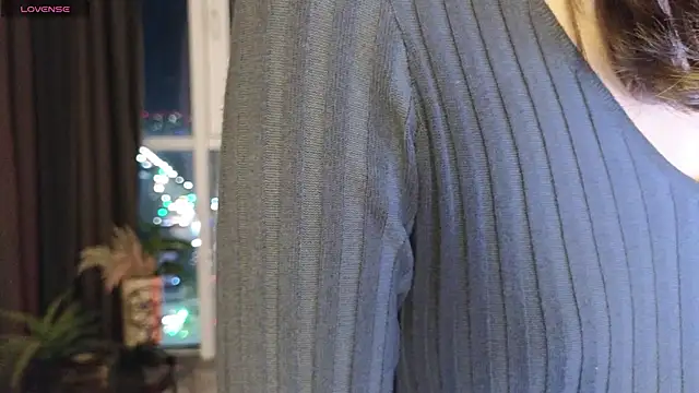 DebiHenks online show from 10/29/25, 06:09