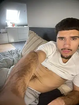 Snapshot of los_freaky chatting on 11/10/25, 01:43 los freaky online show from 11/10/25, 01:43