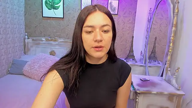 Snapshot of Dali_collin chatting on 09/17/25, 01:24 Dali collin online show from 09/17/25, 01:24