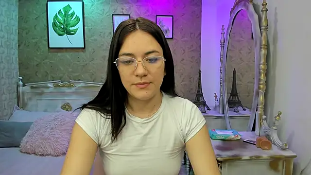 Snapshot of Dali_collin chatting on 09/18/25, 01:13 Dali collin online show from 09/18/25, 01:13