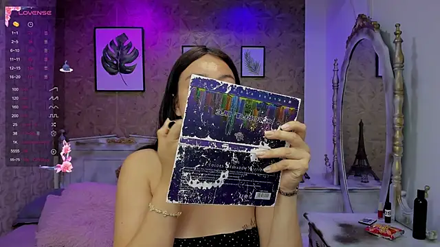 Snapshot of Dali_collin chatting on 10/06/25, 12:13 Dali collin online show from 10/06/25, 12:13