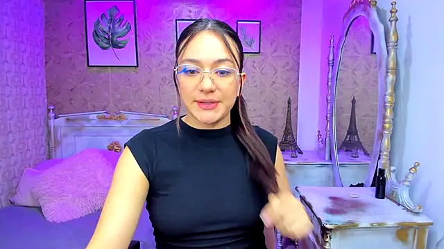 Snapshot of Dali_collin chatting on 10/23/25, 12:04 Dali collin online show from 10/23/25, 12:04