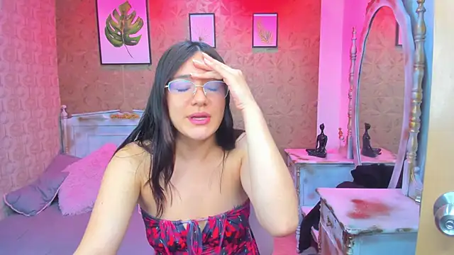 Snapshot of Dali_collin chatting on 11/06/25, 01:01 Dali collin online show from 11/06/25, 01:01