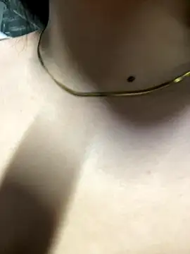 Snapshot of Amy_azaela chatting on 11/15/25, 07:54 Amy azaela online show from 11/15/25, 07:54