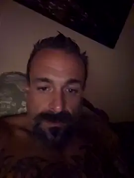 Snapshot of sethdarby chatting on 09/11/25, 03:39 sethdarby online show from 09/11/25, 03:39