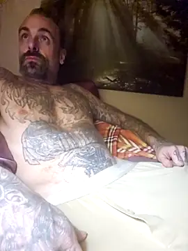 Snapshot of sethdarby chatting on 11/08/25, 06:46 sethdarby online show from 11/08/25, 06:46