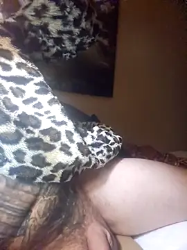 Snapshot of sethdarby chatting on 11/09/25, 04:55 sethdarby online show from 11/09/25, 04:55