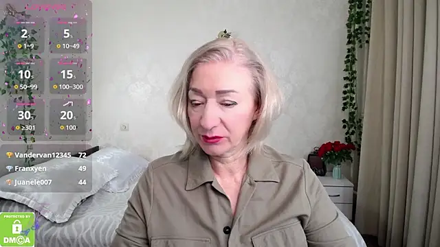 hunters woman online show from 11/05/25, 12:32