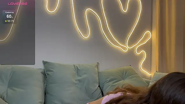 Eva Collinss online show from 10/02/25, 02:29