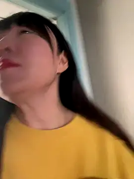 Snapshot of xiaomei-11 chatting on 10/14/25, 06:25 xiaomei-11 online show from 10/14/25, 06:25