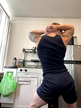 Snapshot of King_Kev_ chatting on 09/30/25, 05:18 King Kev  online show from 09/30/25, 05:18