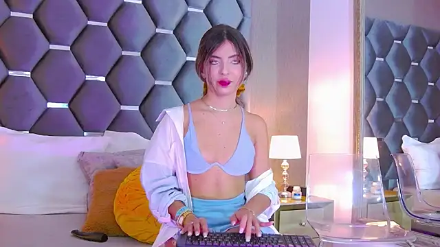 BlaireParker online show from 10/24/25, 12:56