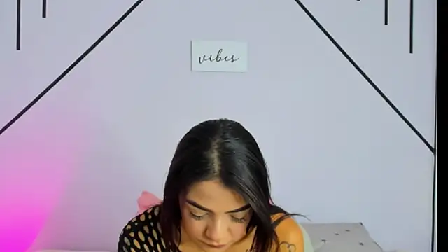 MiahCornell  online show from 10/23/25, 06:50