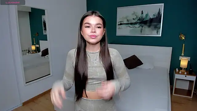 Snapshot of HollisHearl chatting on 09/12/25, 07:19 HollisHearl online show from 09/12/25, 07:19