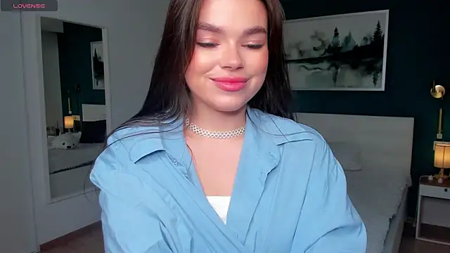 Snapshot of HollisHearl chatting on 11/06/25, 07:20 HollisHearl online show from 11/06/25, 07:20