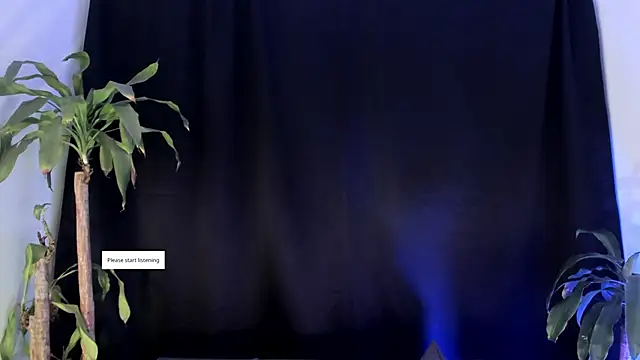 Snapshot of MeganHoffmaan chatting on 10/31/25, 01:56 MeganHoffmaan online show from 10/31/25, 01:56