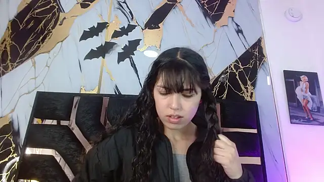 malejahotcs01 online show from 11/06/25, 11:44