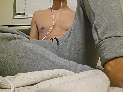 Nicks9inches online show from 09/17/25, 12:07