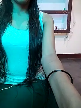Snapshot of Kanika_mishra90 chatting on 10/15/25, 07:08 Kanika mishra90 online show from 10/15/25, 07:08