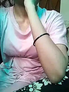 Snapshot of Kanika_mishra90 chatting on 10/19/25, 07:53 Kanika mishra90 online show from 10/19/25, 07:53