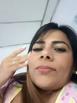 camila rogue online show from 10/25/25, 01:46